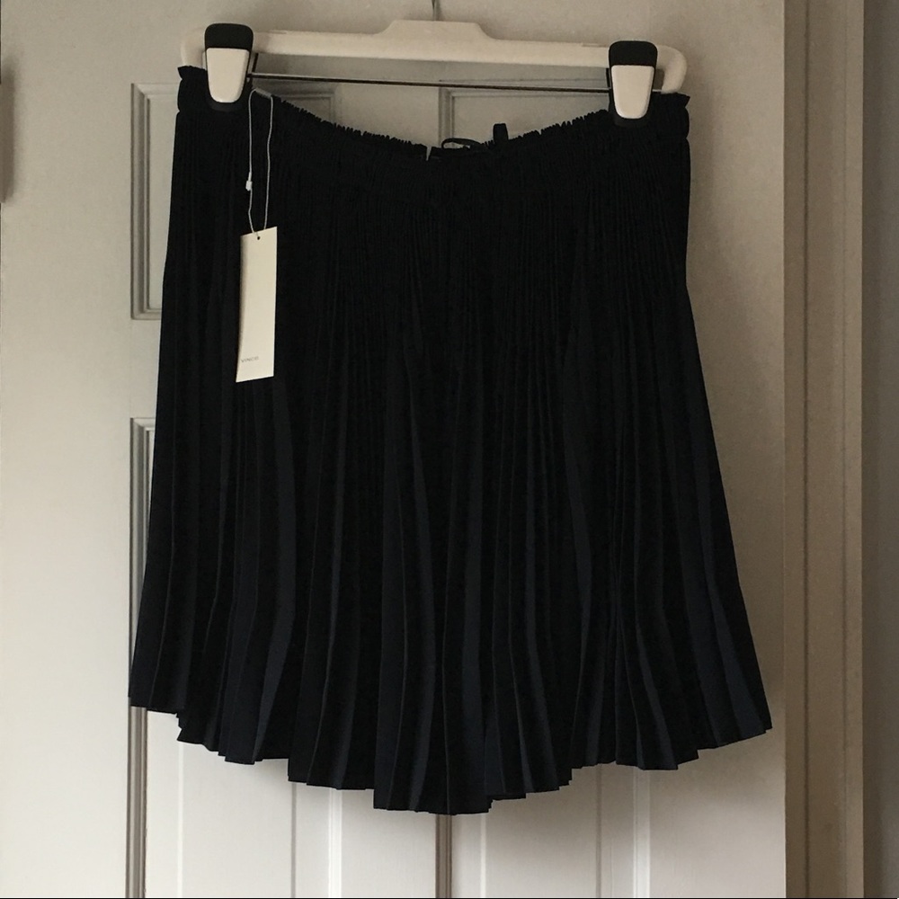 Vince pleated skirt